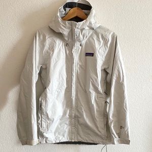 White Patagonia rain jacket h2no